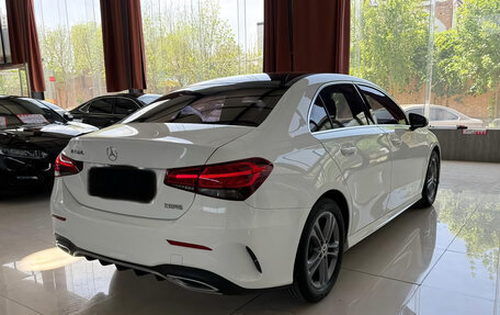 Mercedes-Benz A-Класс, 2021 год, 2 000 000 рублей, 3 фотография