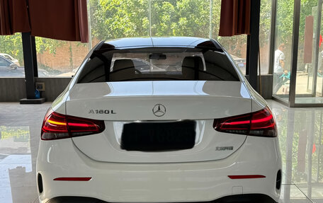 Mercedes-Benz A-Класс, 2021 год, 2 000 000 рублей, 5 фотография