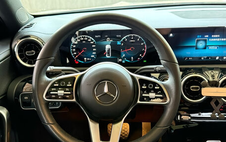 Mercedes-Benz A-Класс, 2021 год, 2 000 000 рублей, 7 фотография