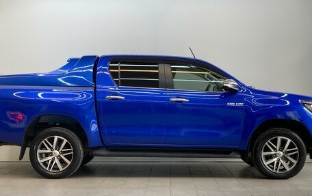 Toyota Hilux VIII, 2017 год, 3 690 000 рублей, 5 фотография