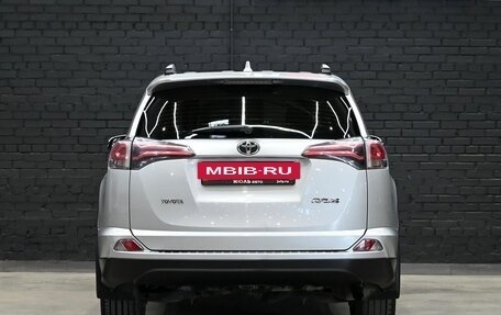 Toyota RAV4, 2016 год, 2 490 000 рублей, 5 фотография