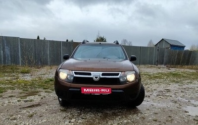 Dacia Duster I рестайлинг, 2010 год, 800 000 рублей, 1 фотография