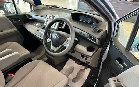 Honda Freed I, 2013 год, 1 179 000 рублей, 10 фотография