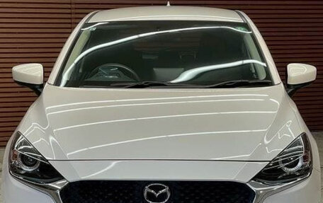Mazda 2 III, 2022 год, 995 000 рублей, 2 фотография
