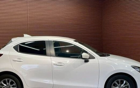 Mazda 2 III, 2022 год, 995 000 рублей, 3 фотография