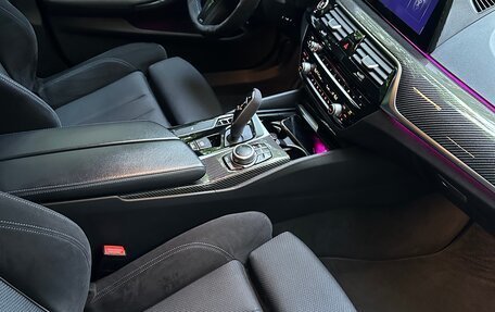 BMW 5 серия, 2019 год, 3 700 000 рублей, 17 фотография
