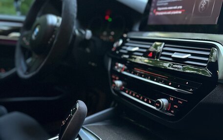 BMW 5 серия, 2019 год, 3 700 000 рублей, 14 фотография