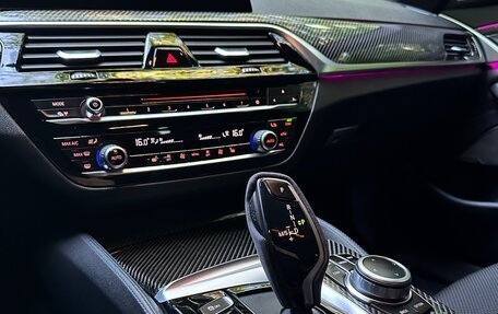 BMW 5 серия, 2019 год, 3 700 000 рублей, 15 фотография