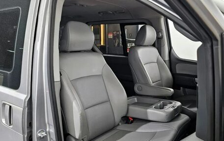 Hyundai Grand Starex Grand Starex I рестайлинг 2, 2021 год, 1 637 398 рублей, 12 фотография