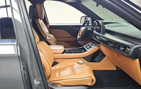 Lincoln Aviator II, 2022 год, 11 895 000 рублей, 7 фотография