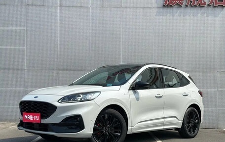 Ford Escape, 2022 год, 2 100 001 рублей, 1 фотография