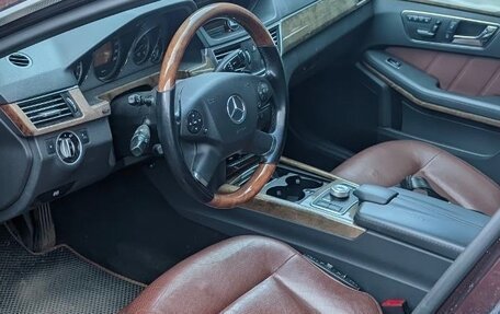 Mercedes-Benz E-Класс, 2011 год, 1 850 000 рублей, 4 фотография
