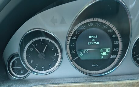 Mercedes-Benz E-Класс, 2011 год, 1 850 000 рублей, 8 фотография
