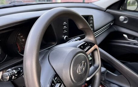 Hyundai Elantra, 2021 год, 1 800 000 рублей, 5 фотография