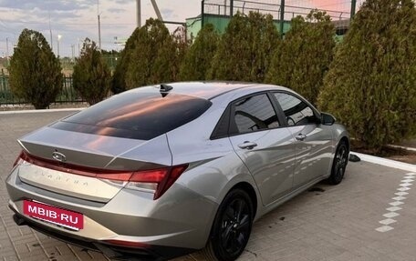 Hyundai Elantra, 2021 год, 1 800 000 рублей, 3 фотография