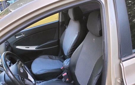 Hyundai Solaris II рестайлинг, 2012 год, 550 000 рублей, 8 фотография