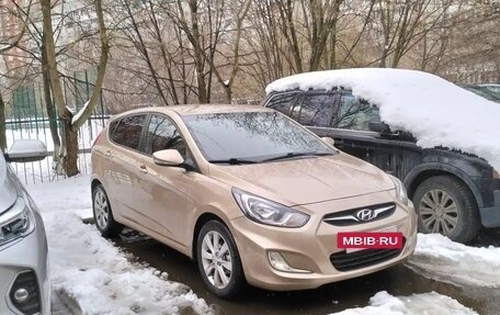 Hyundai Solaris II рестайлинг, 2012 год, 550 000 рублей, 2 фотография