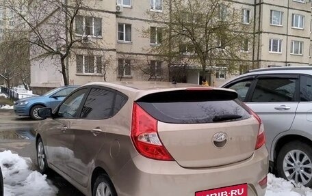 Hyundai Solaris II рестайлинг, 2012 год, 550 000 рублей, 4 фотография