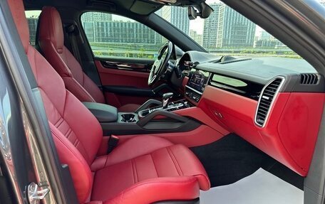 Porsche Cayenne III, 2022 год, 8 800 000 рублей, 10 фотография