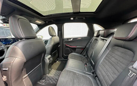 Ford Escape, 2022 год, 2 100 001 рублей, 10 фотография