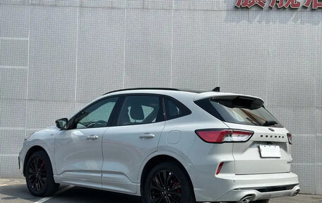Ford Escape, 2022 год, 2 100 001 рублей, 5 фотография