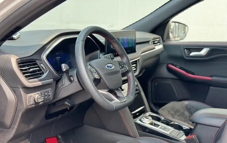 Ford Escape, 2022 год, 2 100 001 рублей, 7 фотография