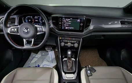 Volkswagen T-Roc I, 2022 год, 2 413 977 рублей, 7 фотография