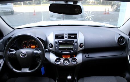 Toyota RAV4, 2011 год, 1 300 000 рублей, 11 фотография