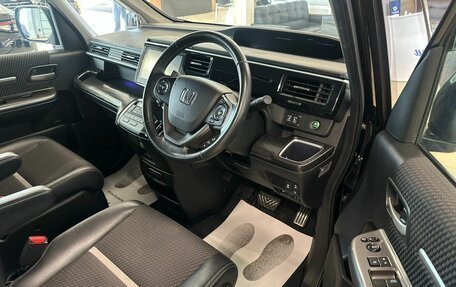 Honda Stepwgn IV, 2016 год, 2 399 000 рублей, 10 фотография