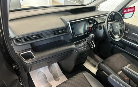 Honda Stepwgn IV, 2016 год, 2 399 000 рублей, 13 фотография