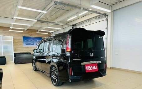 Honda Stepwgn IV, 2016 год, 2 399 000 рублей, 4 фотография