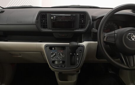 Toyota Passo III, 2017 год, 790 000 рублей, 11 фотография