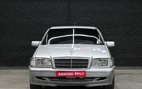 Mercedes-Benz C-Класс, 2000 год, 320 000 рублей, 2 фотография