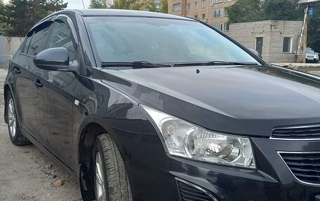 Chevrolet Cruze II, 2013 год, 800 000 рублей, 1 фотография