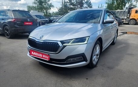 Skoda Octavia IV, 2021 год, 2 400 000 рублей, 1 фотография