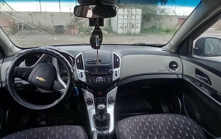Chevrolet Cruze II, 2013 год, 800 000 рублей, 7 фотография