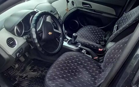 Chevrolet Cruze II, 2013 год, 800 000 рублей, 6 фотография
