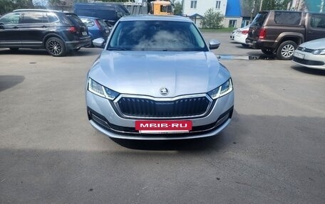 Skoda Octavia IV, 2021 год, 2 400 000 рублей, 2 фотография