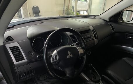 Mitsubishi Outlander III рестайлинг 3, 2012 год, 1 299 999 рублей, 12 фотография