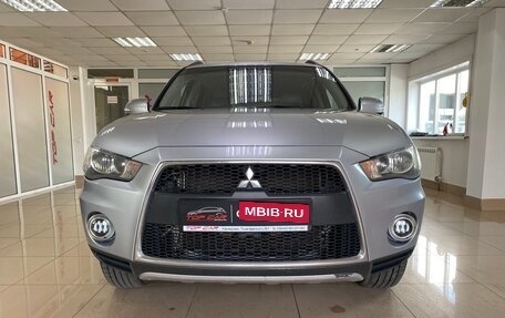 Mitsubishi Outlander III рестайлинг 3, 2012 год, 1 299 999 рублей, 2 фотография