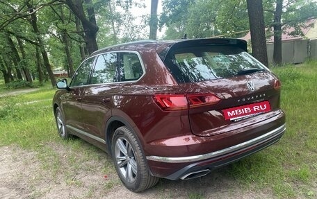 Volkswagen Touareg III, 2019 год, 4 999 999 рублей, 3 фотография