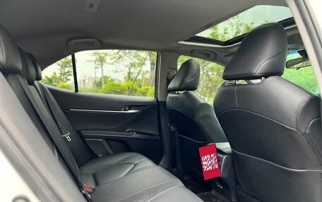 Toyota Camry, 2020 год, 2 690 000 рублей, 10 фотография