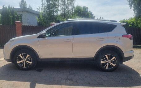 Toyota RAV4, 2016 год, 1 710 000 рублей, 4 фотография
