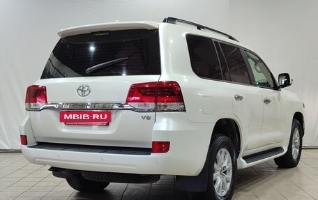 Toyota Land Cruiser 200, 2018 год, 6 500 000 рублей, 5 фотография