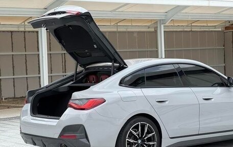 BMW 4 серия, 2022 год, 3 950 000 рублей, 9 фотография