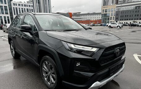 Toyota RAV4, 2024 год, 3 750 000 рублей, 4 фотография