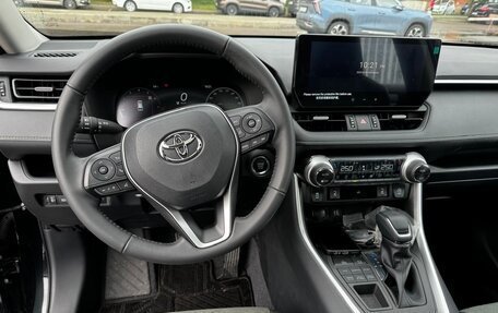 Toyota RAV4, 2024 год, 3 750 000 рублей, 10 фотография