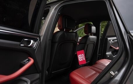 Porsche Macan I рестайлинг, 2015 год, 3 500 000 рублей, 28 фотография