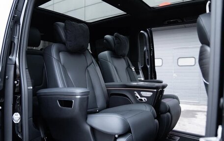 Mercedes-Benz V-Класс, 2024 год, 15 300 000 рублей, 15 фотография