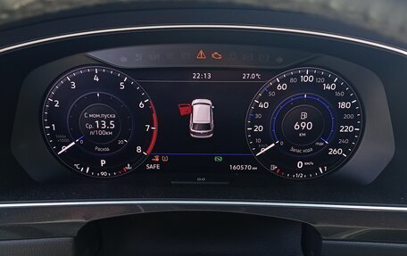 Volkswagen Tiguan II, 2018 год, 2 500 000 рублей, 4 фотография